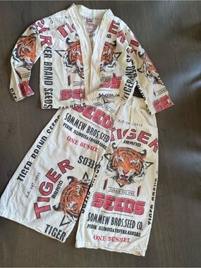 NWOT Tiger Flour Feed Sack Wide Leg Pants and Kimono Style Jacket Set